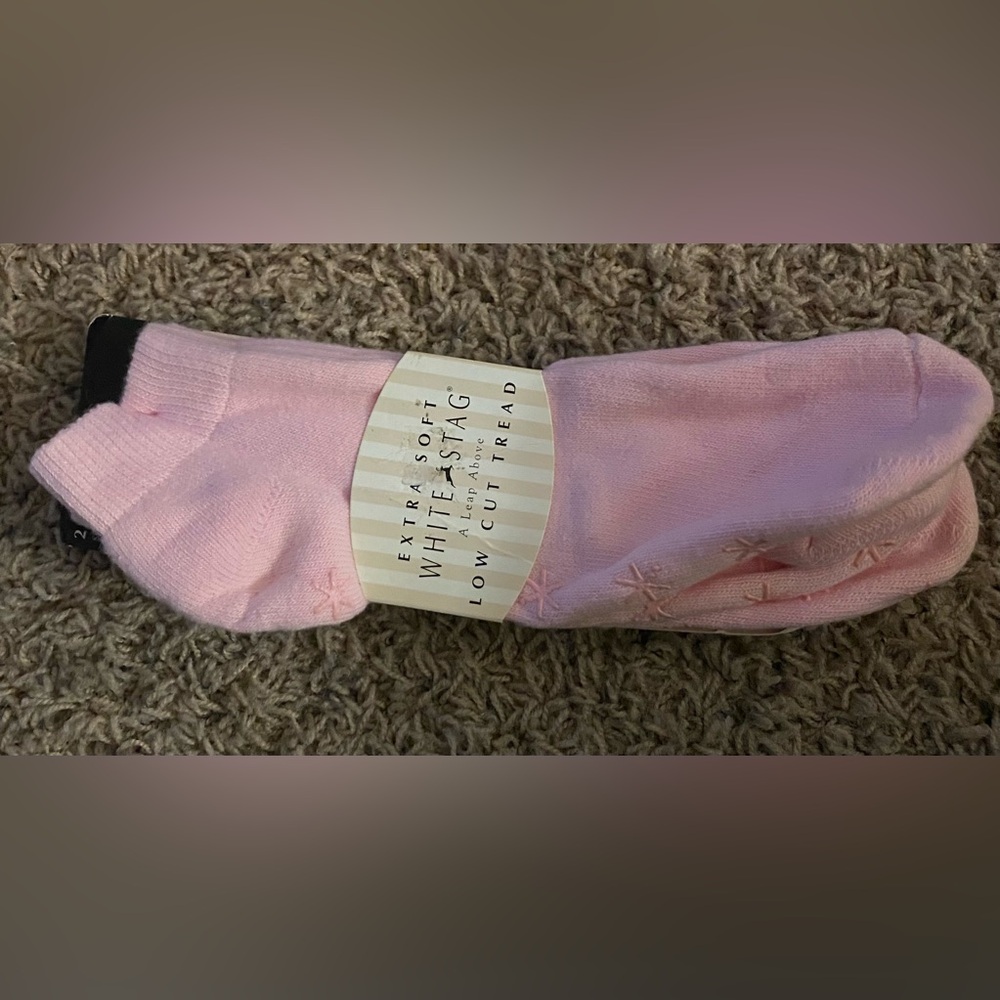 New-White Stag Pink Low Cut Socks